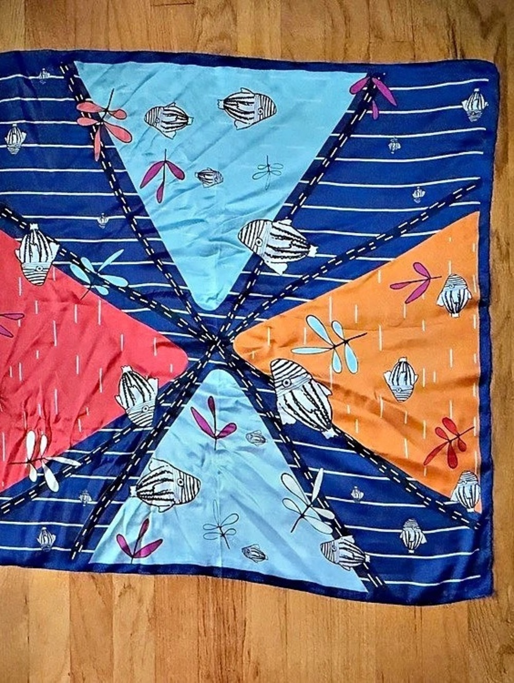 Multicolor Print Scarf - Picture 2 of 5